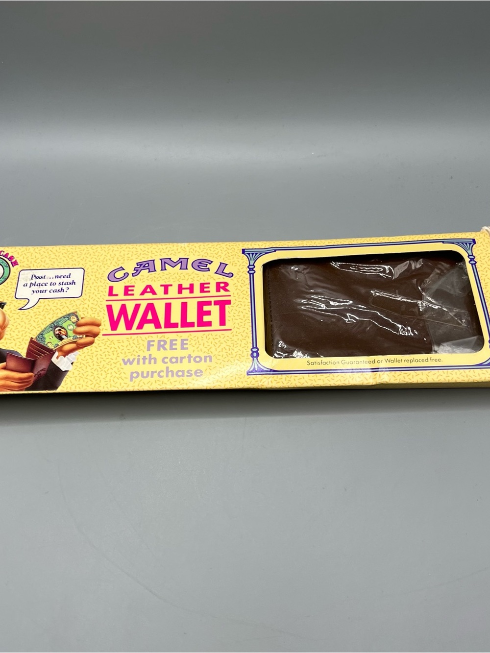 VTG Joe Camel  Tobacco Brown Leather Folding Wallet In Box